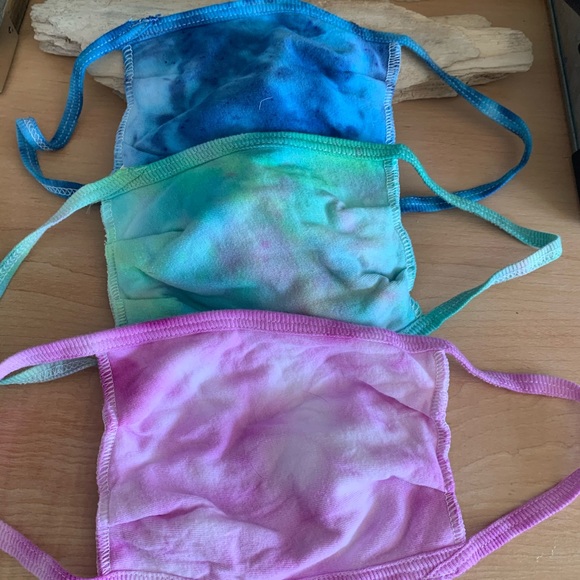 NWT blue/ pink/ green tie dye mask bundle - Picture 2 of 7